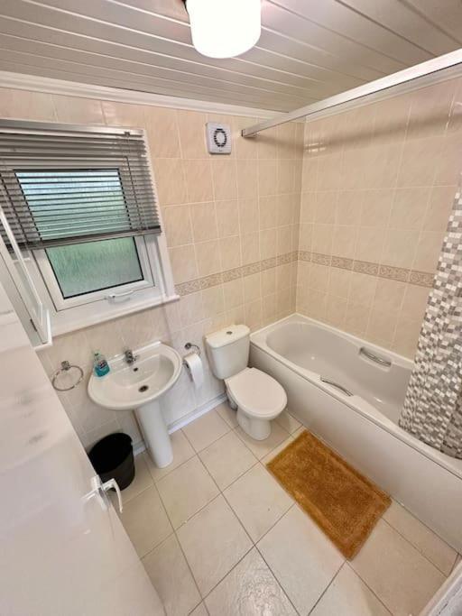 Semi-Detached 1-Bedroom Chalet أودينغستن المظهر الخارجي الصورة